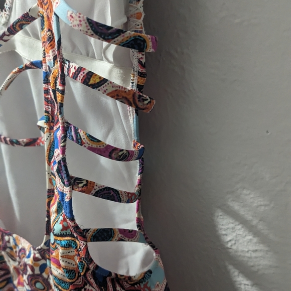 Women's Size 8 swimsuit - Picture 5 of 6